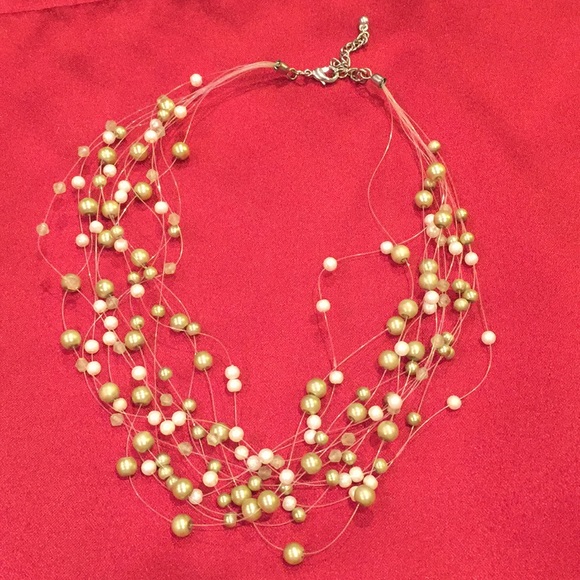 Light green and white beaded necklace from New York and Co. - Picture 1 of 2